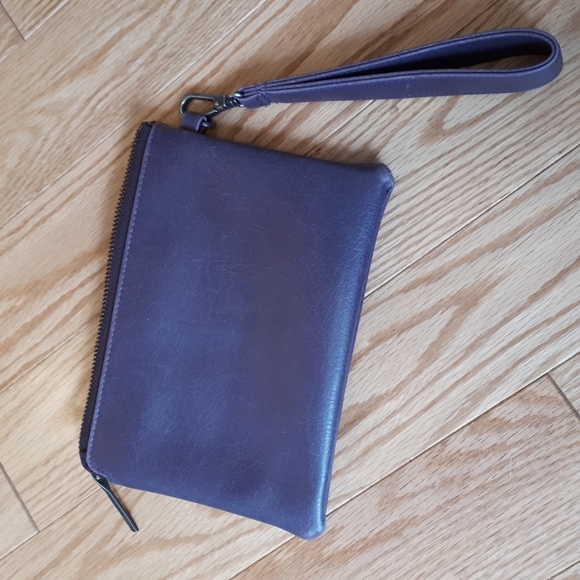 Matt & Nat wristlet/wallet - Picture 3 of 6